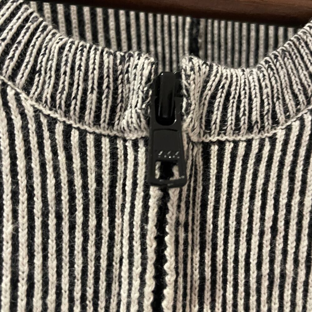 Cabi Cupid's Cardigan Size XS Zip Front Striped - Picture 5 of 9